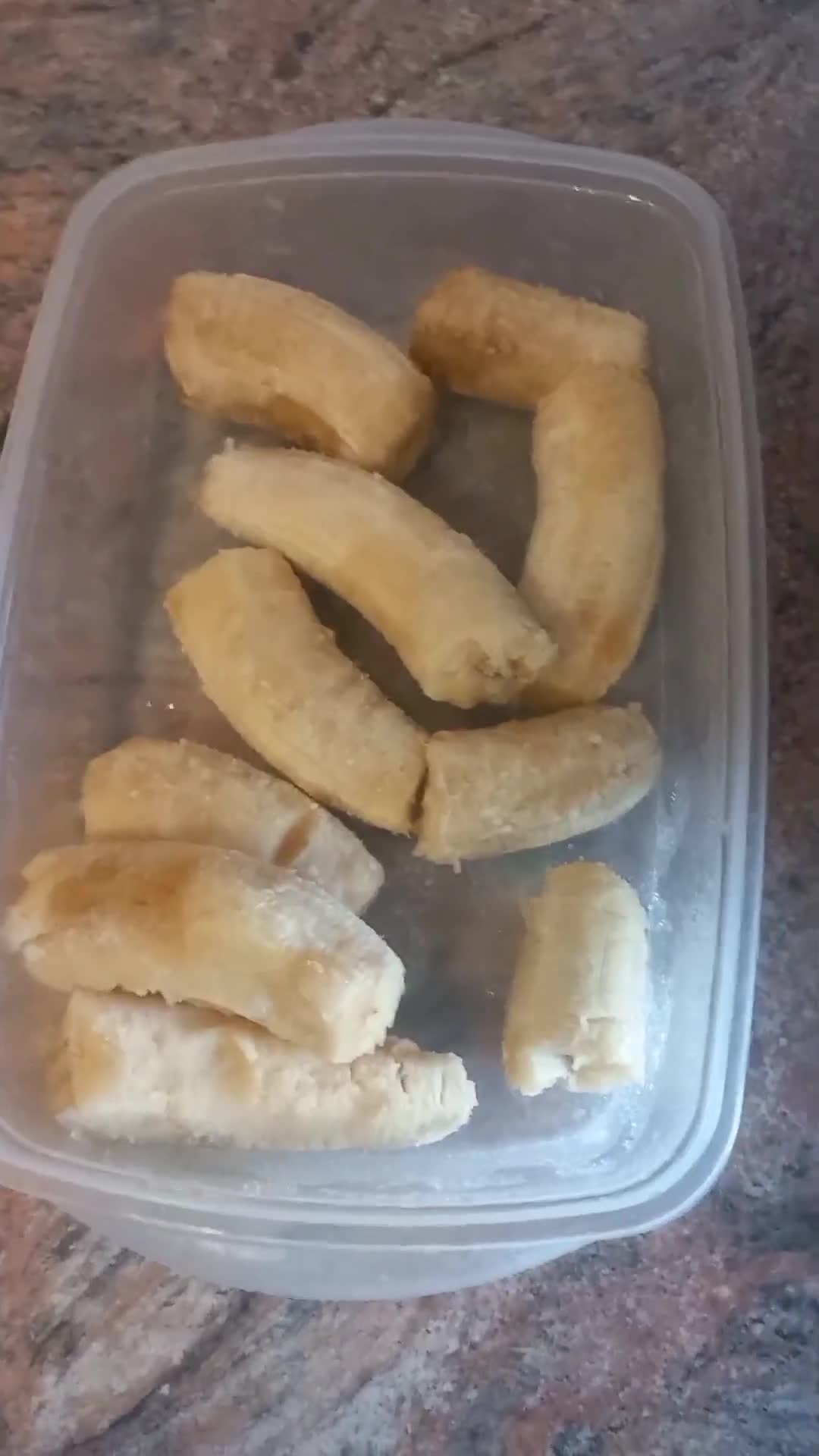 Foto del paso 1 de la receta: Helado de plátano maduro 🍦🍌