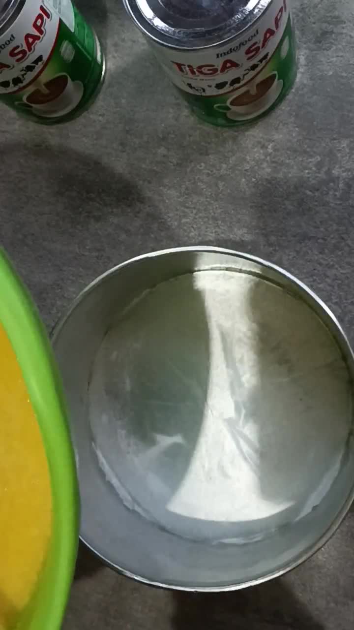 Foto langkah ke 4 dari resep Kue lapis Susu.