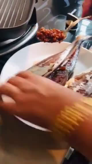 Gambar langkah 2 resipi Cencaru Sumbat Sambal.