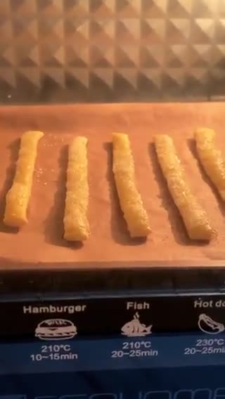 Foto langkah ke 3 dari resep Puff pastry cheese sticks.