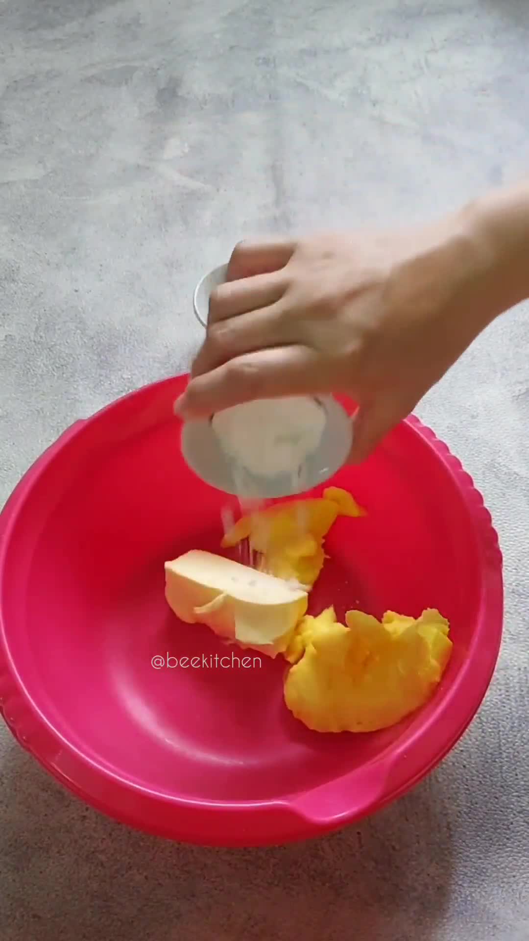 Foto langkah ke 2 dari resep Pie Susu Durian.