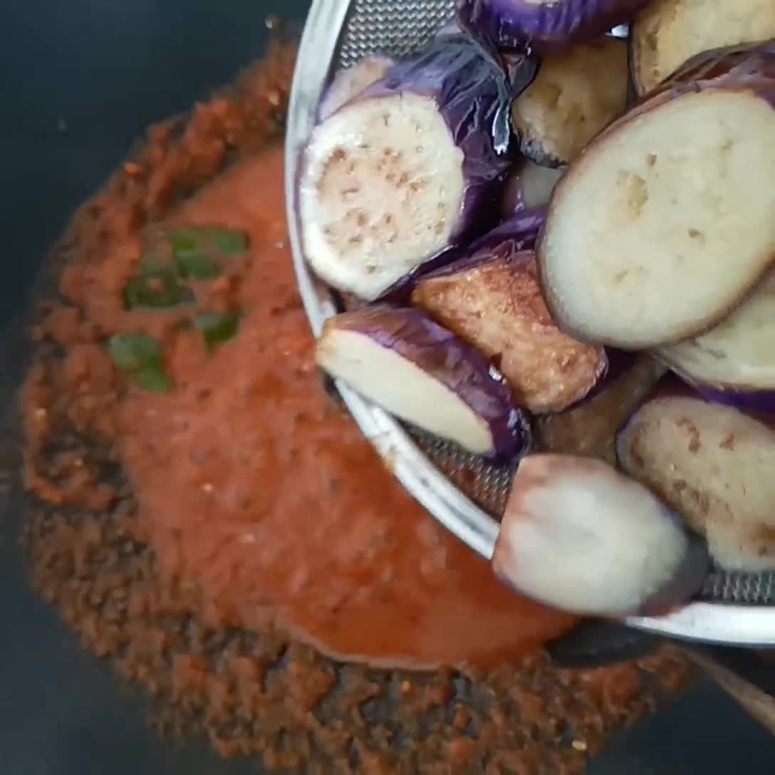 Foto langkah ke 4 dari resep Terong Balado Kacang.