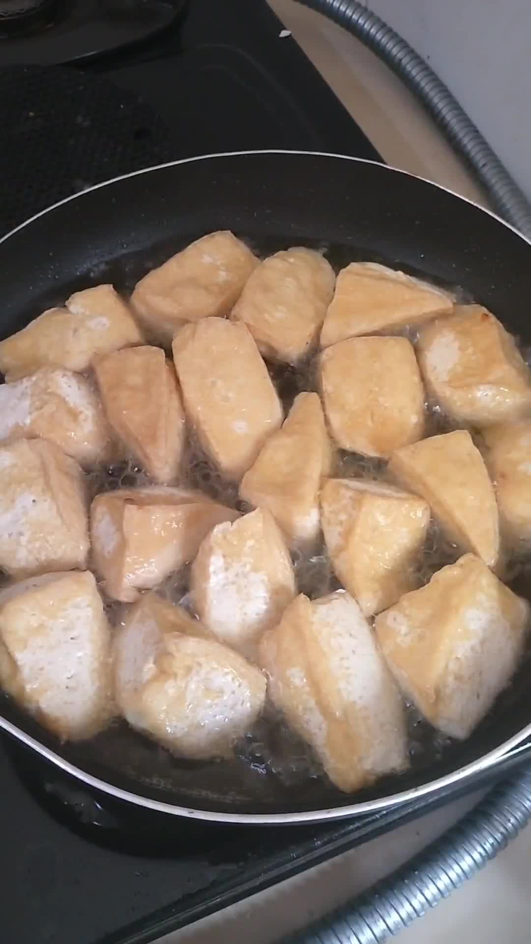 Foto langkah ke 1 dari resep Tahu saus.