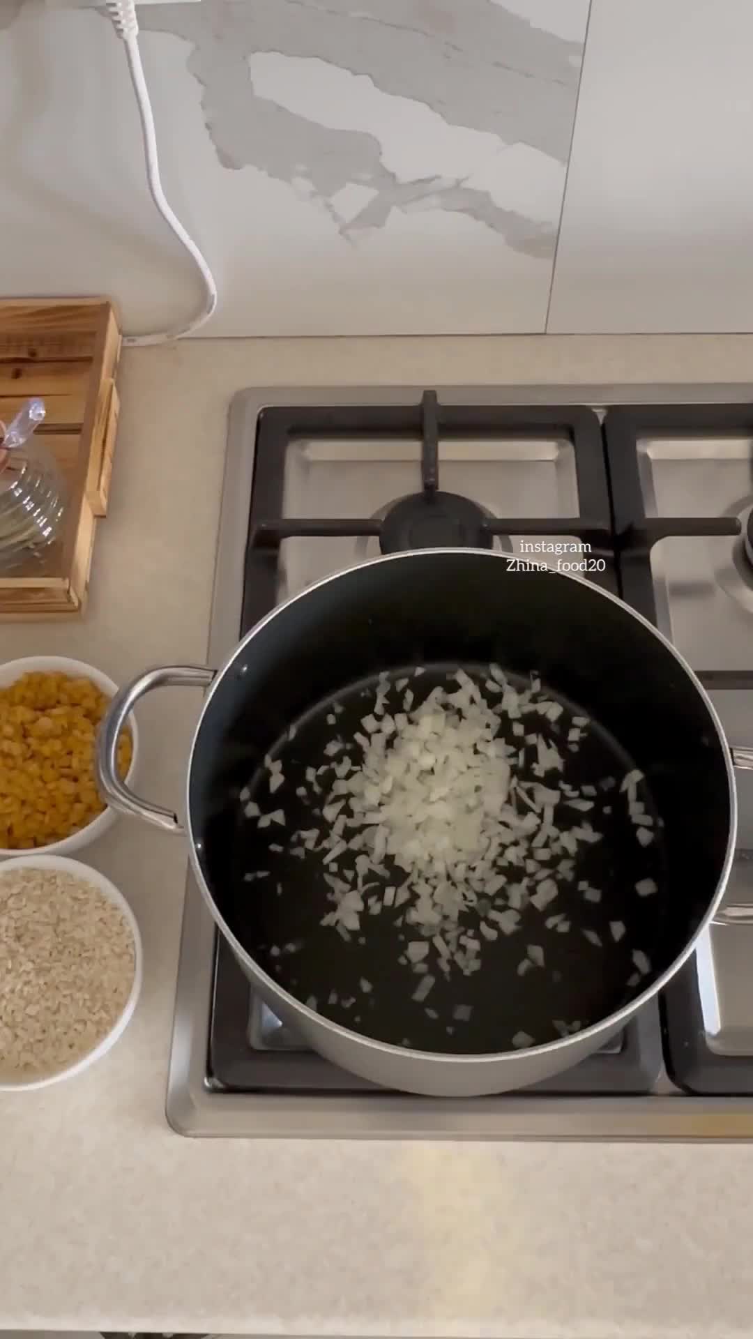عکس مرحله 1 از دستور آش گل آقا