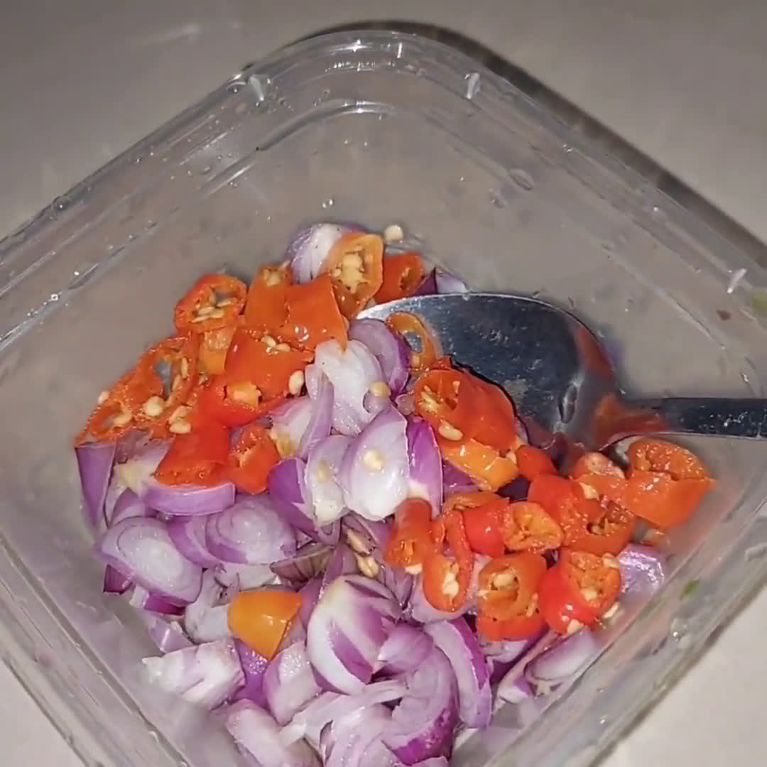 Foto langkah ke 1 dari resep Acar Bawang Khas Aceh.
