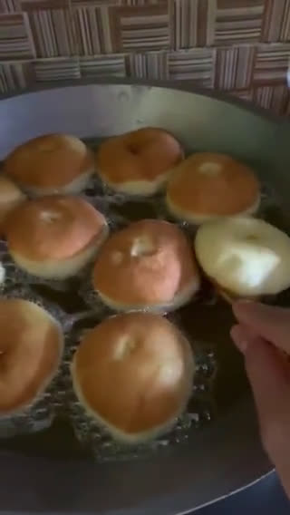 Foto langkah ke 7 dari resep Donat Susu.