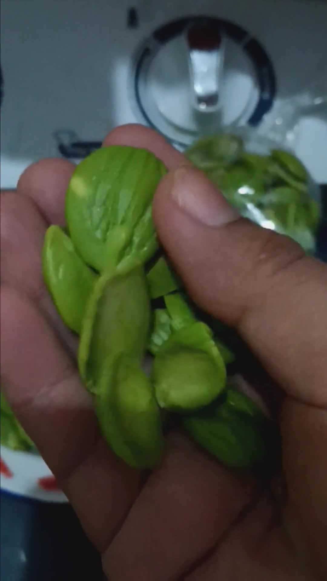 Foto langkah ke 1 dari resep Sambal goreng kikil tempe pete.