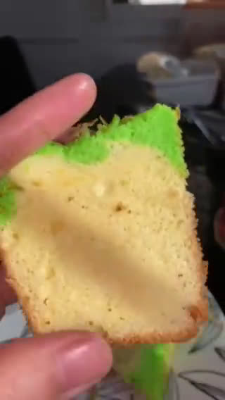 Foto langkah ke 5 dari resep Chiffon Tape Pandan.