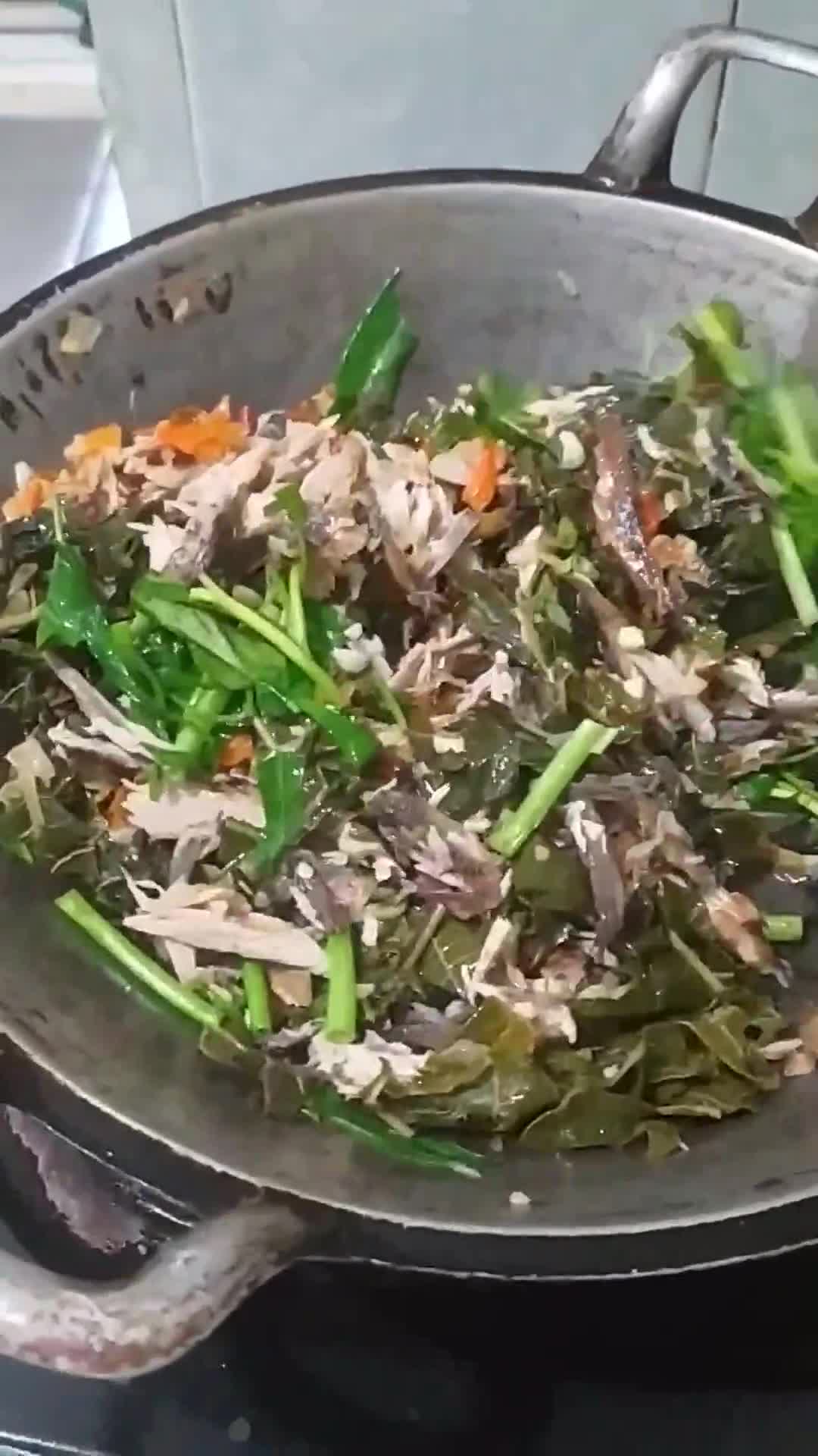 Foto langkah ke 3 dari resep Tumis Kangkung Manado.