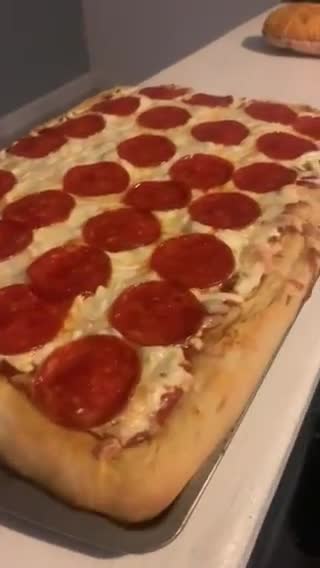 Foto del paso 9 de la receta: Pizza de Peperoni🍕✨