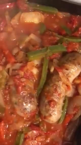 Foto del paso 5 de la receta: Chori a la pomarola 🤗 con puré !