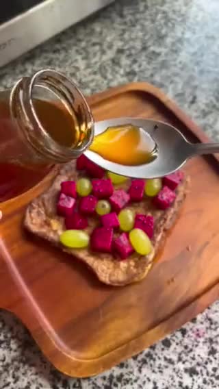 Hình bước làm 5 của món French Toast - Chuẩn Vị Pháp Cho Bữa Sáng