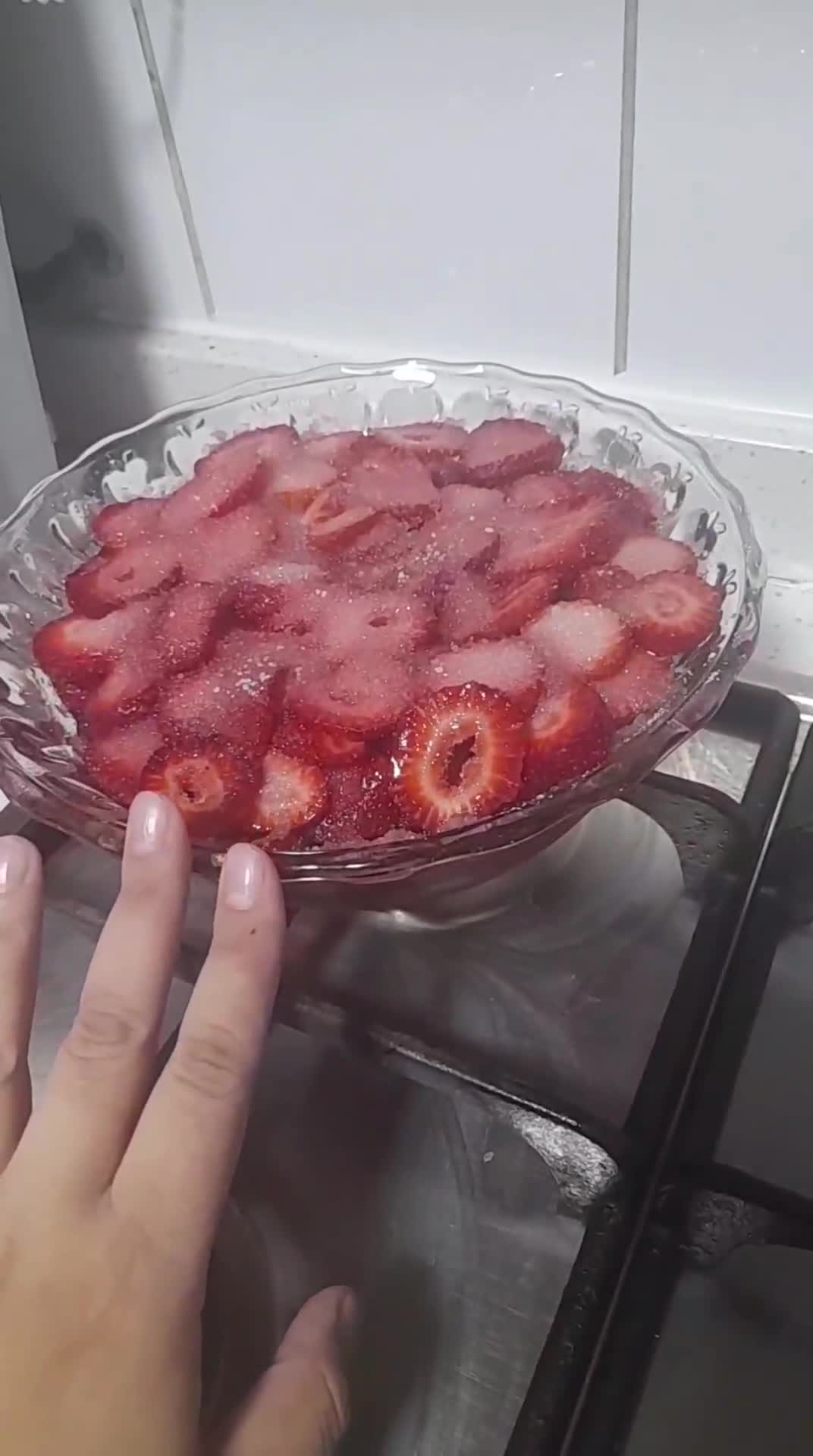 Foto del paso 3 de la receta: Postre de frutillas 🍓