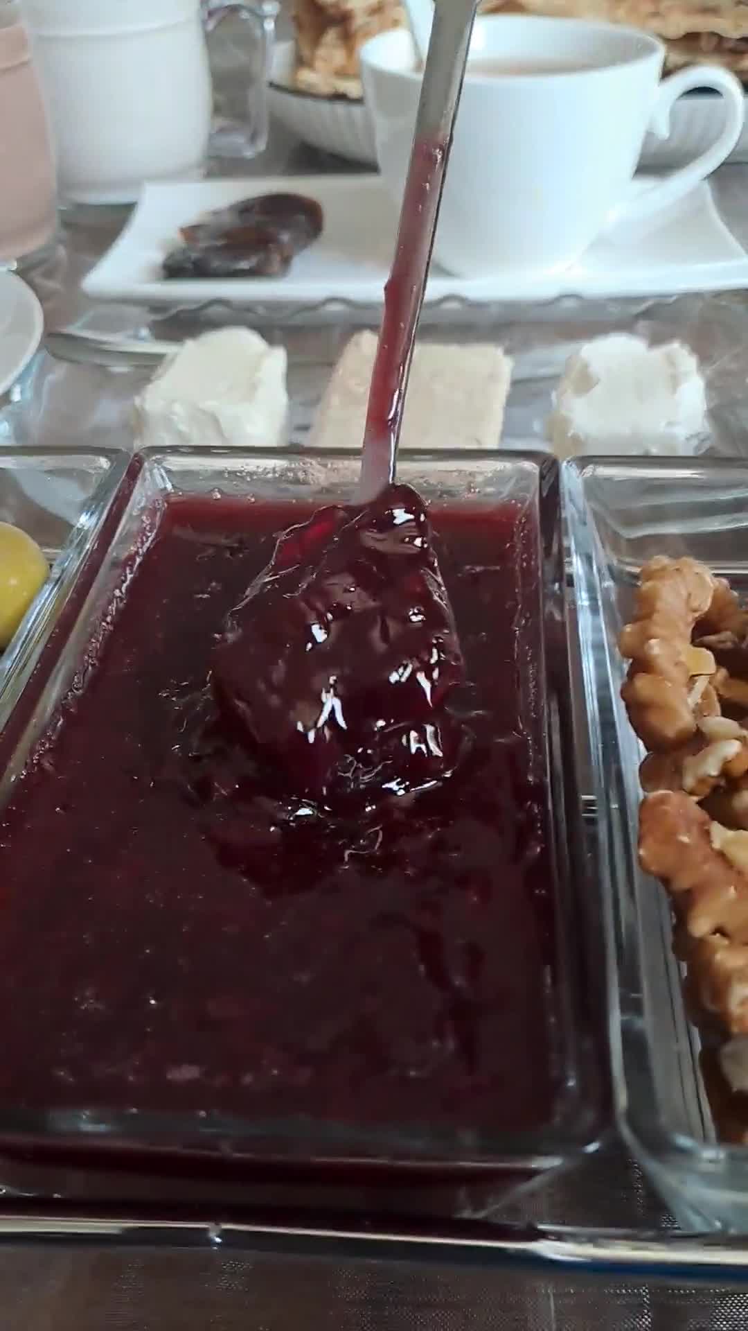 عکس مرحله 6 از دستور مربای آلبالو بدون هسته گیری اولیه