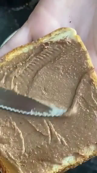 Foto del paso 2 de la receta: Crema de almendras con chocolate