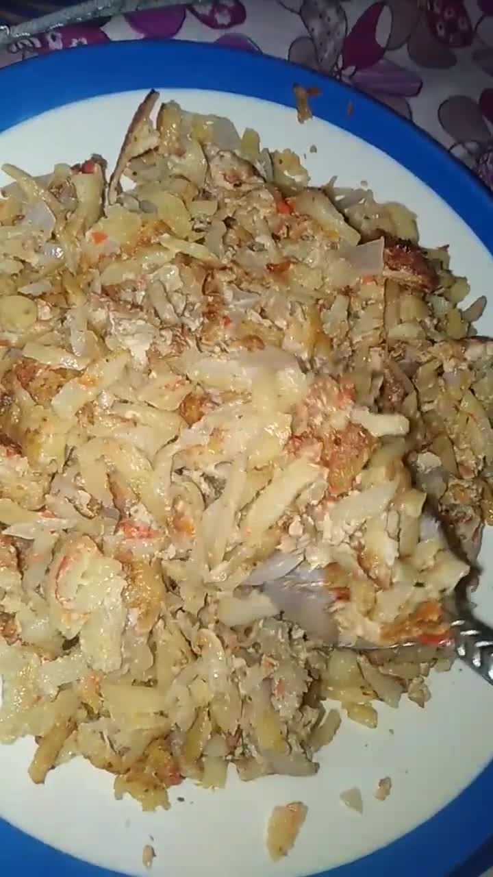 DAMBUN IRISH (dankalin turawa)matakin girki4 hoto
