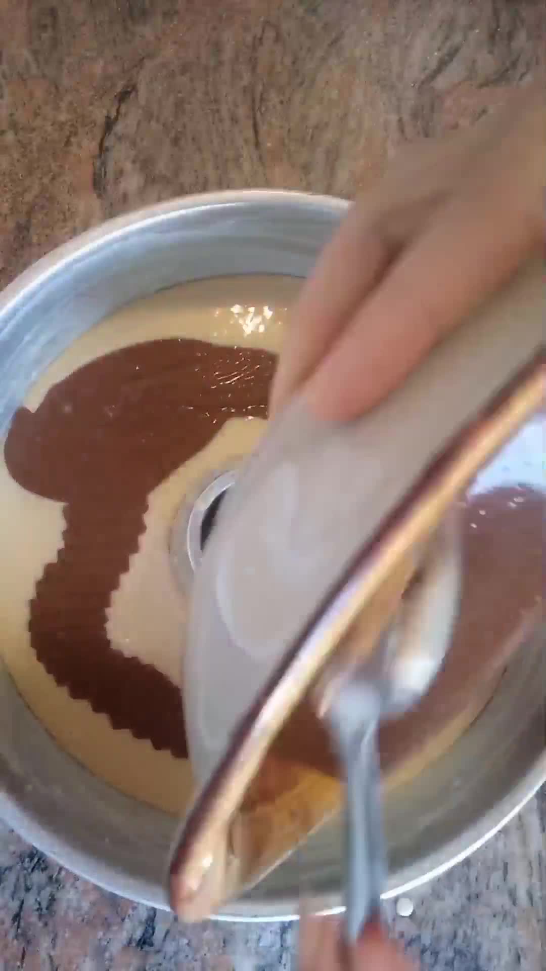 Foto del paso 2 de la receta: Torta marmolada con chocolate