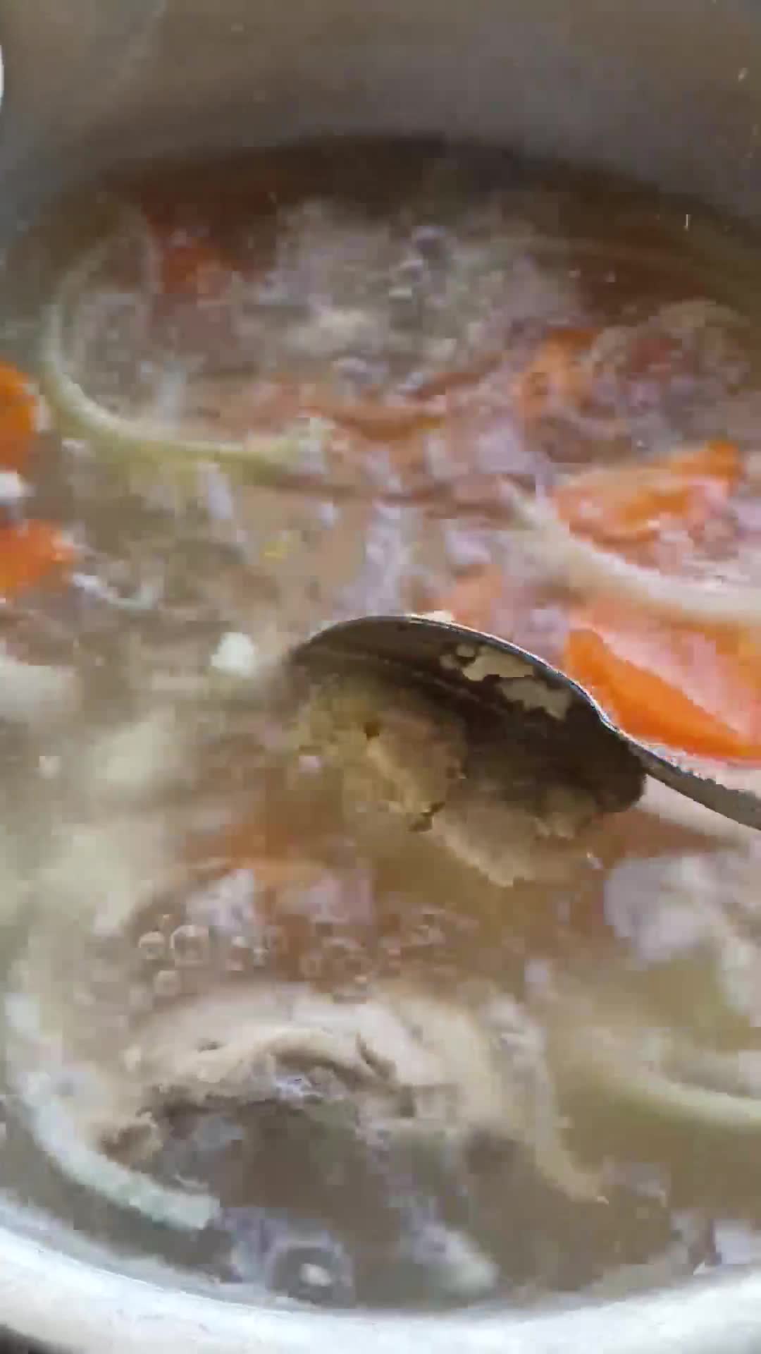 Foto langkah ke 3 dari resep Sup jamur kuping.