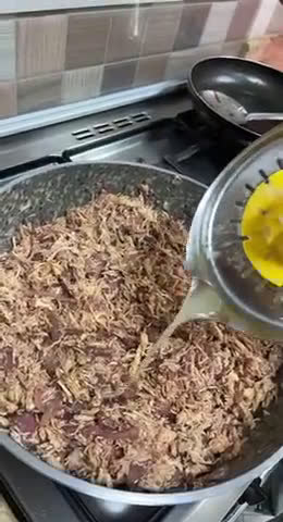 صورة لخطوة 4 من وصفة رولات مسخن
