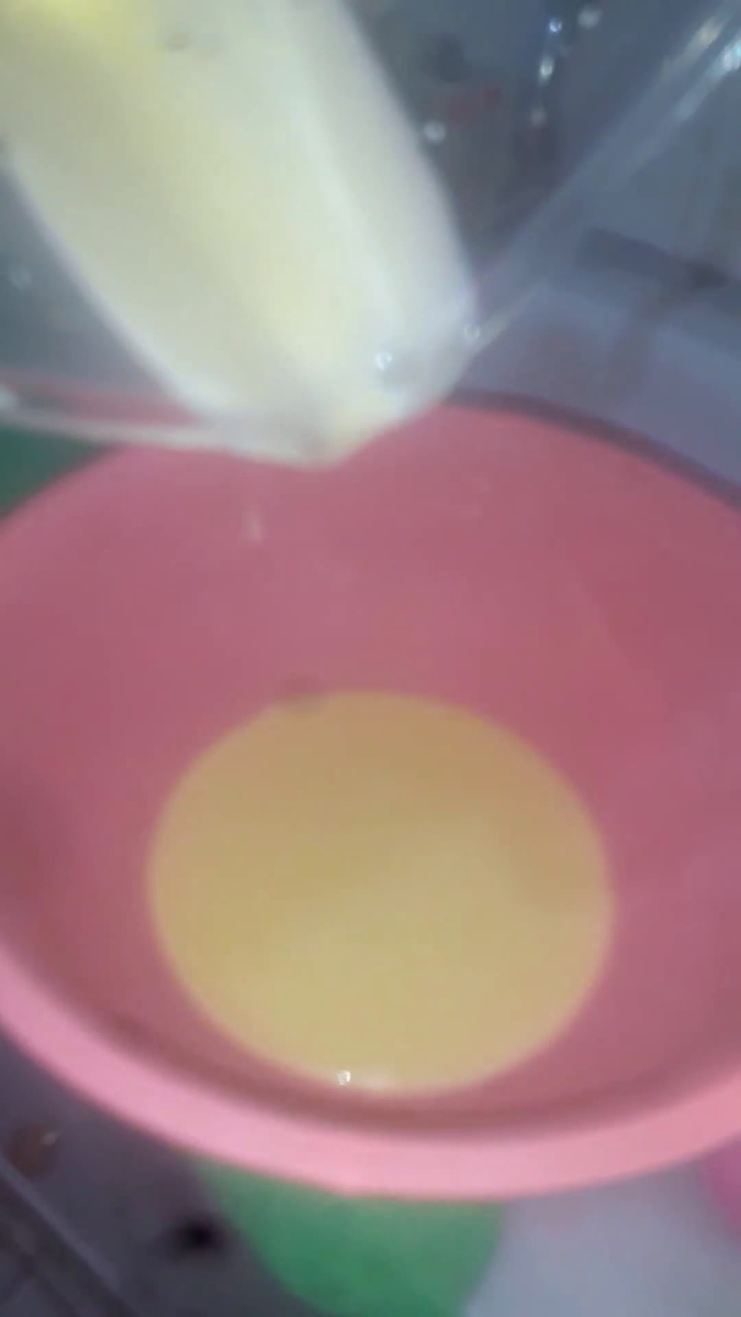 صورة لخطوة 2 من وصفة كيكة الجزر 😋