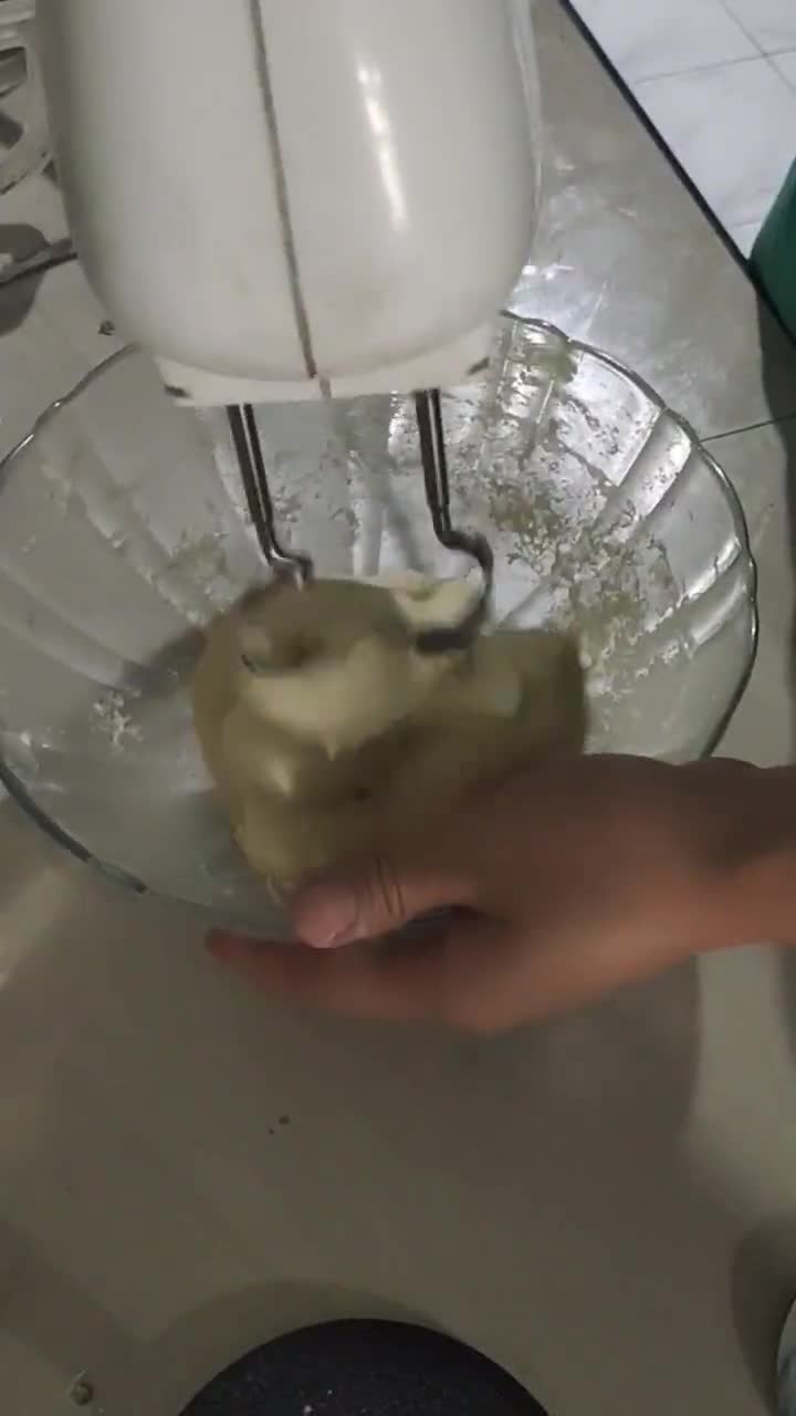 Foto langkah ke 2 dari resep Roti Semir.