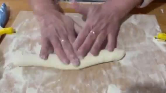 Foto del passaggio 2 della ricetta Gnocchi di ricotta della mamma: ricetta base 🏳️‍🌈