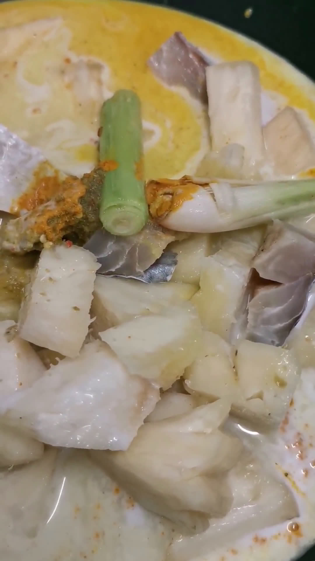 Gambar langkah 2 resipi Gulai Ikan Masin Nenas.