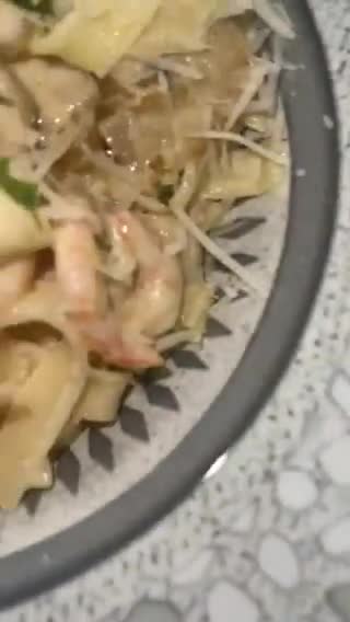 Foto del paso 8 de la receta: Tagliatelle con Gambas y Champiñones
