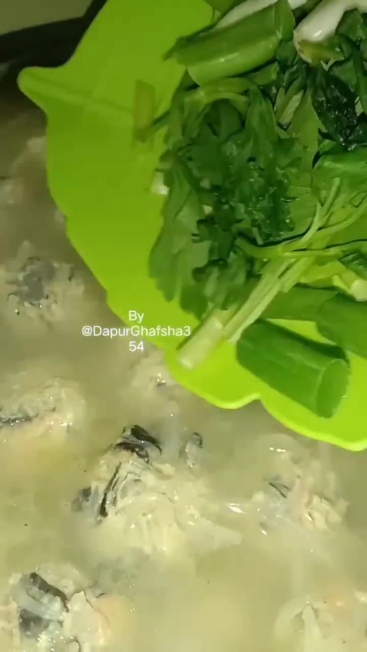 Foto langkah ke 4 dari resep Baso Lo Hoa Jamur Kuping Wortel.