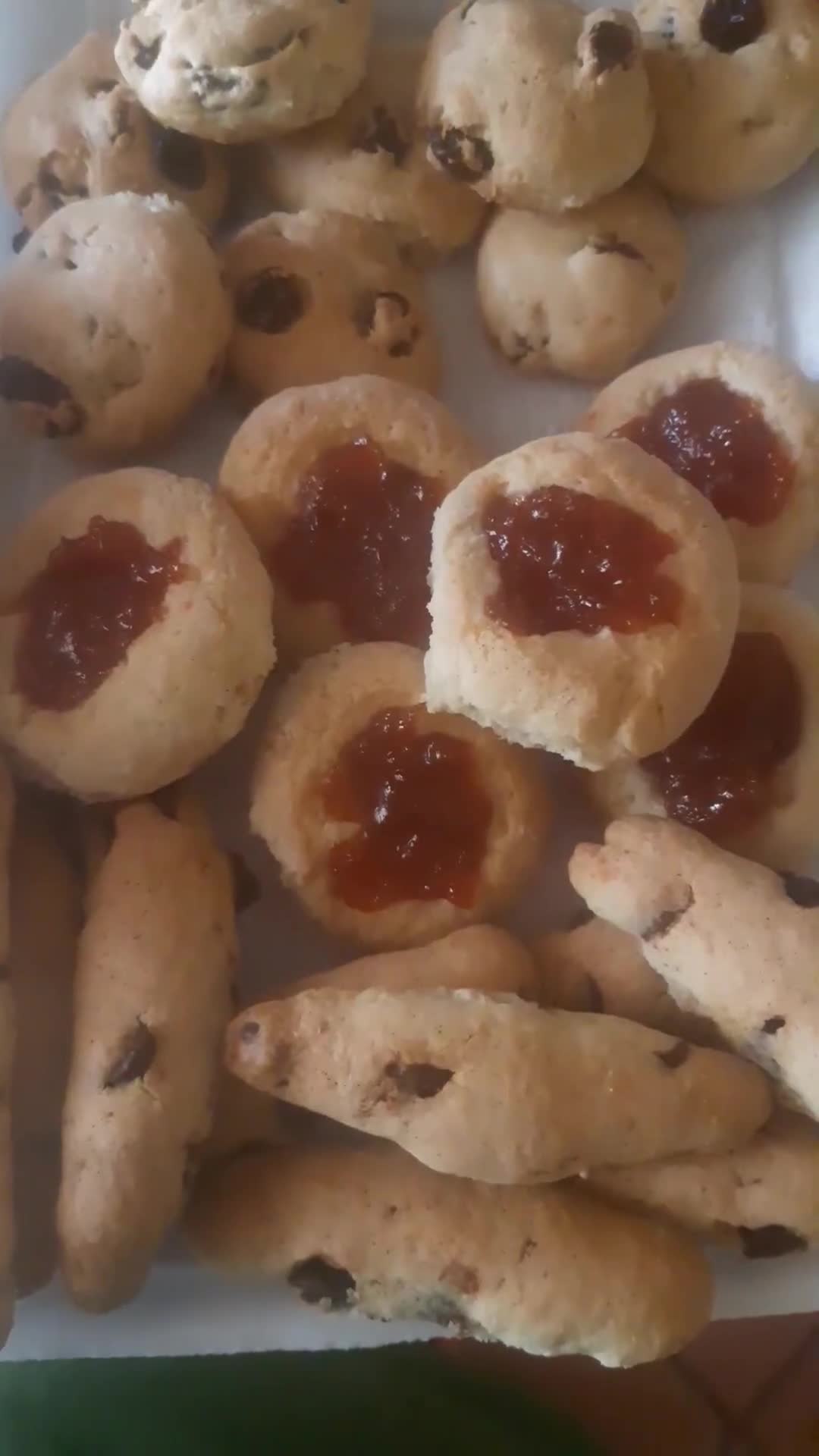 Foto del paso 3 de la receta: Variedad de galletitas con masa base sobrante de tarta dulce