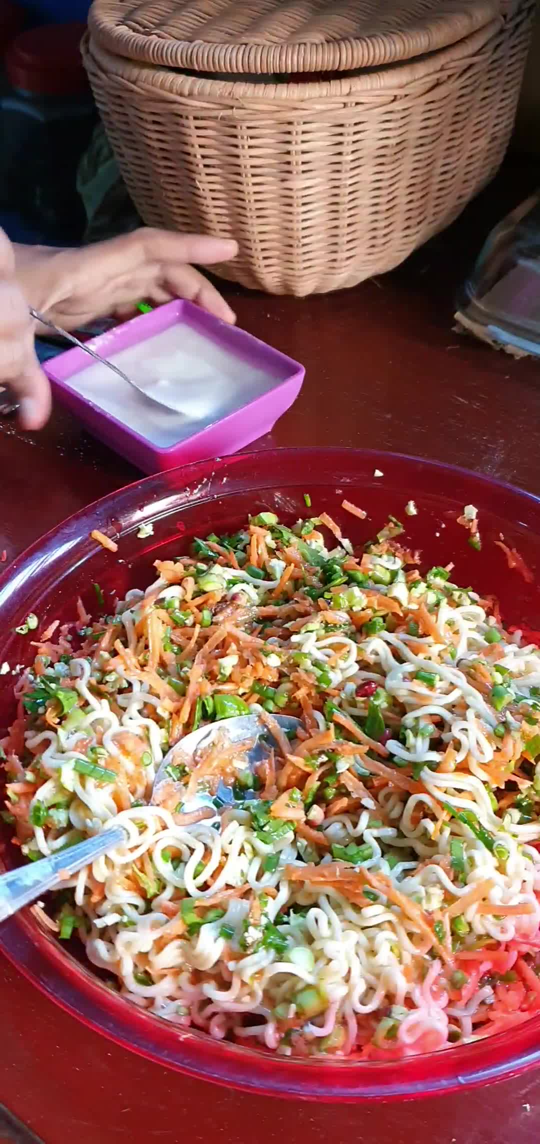 Foto langkah ke 3 dari resep Nugget Mie Sayuran.