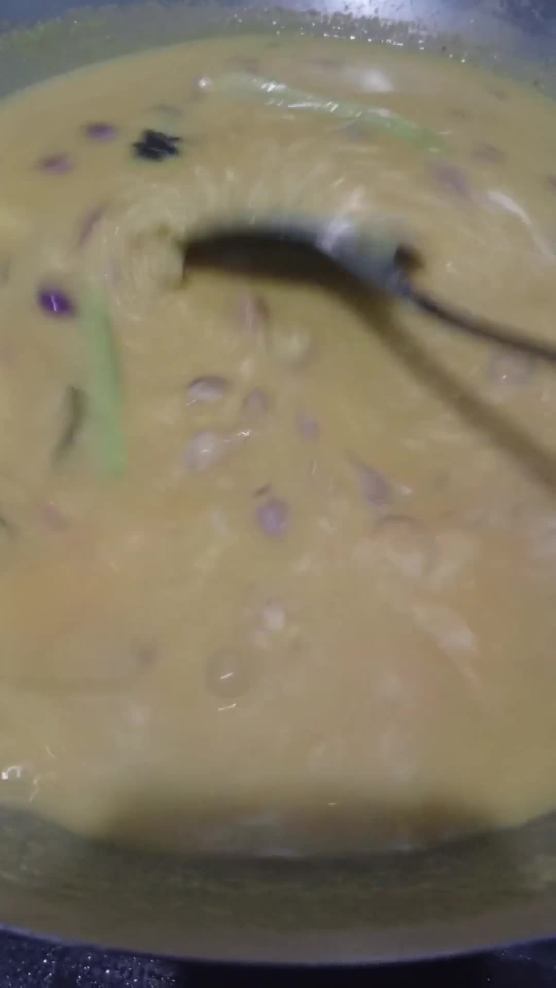 Foto langkah ke 2 dari resep Nasi Kuning Kukus.