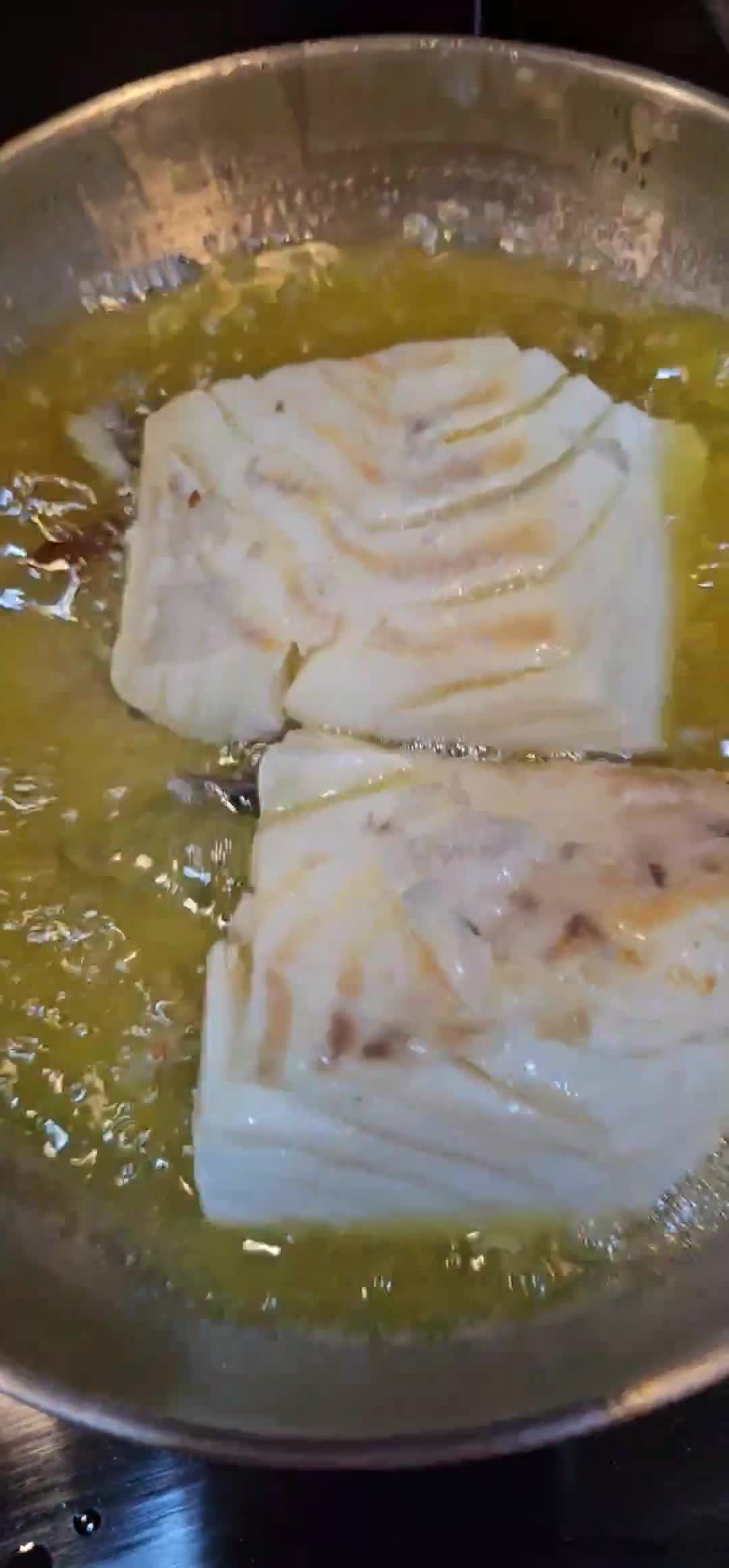 Foto del paso 4 de la receta: Bacalao al pil pil con diferentes texturas