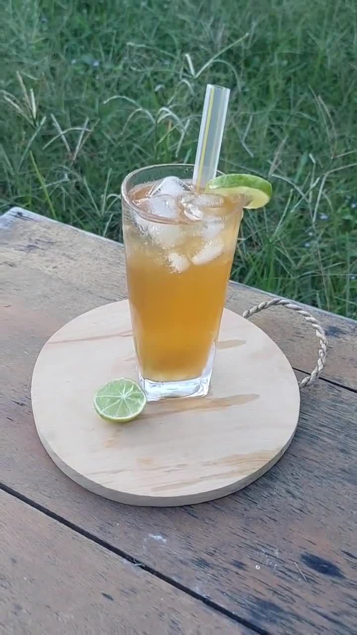 Foto langkah ke 4 dari resep Es Teh Jeruk Nipis Sereh.