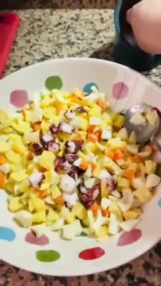 Foto del paso 3 de la receta: Ensaladilla de pulpo 🐙