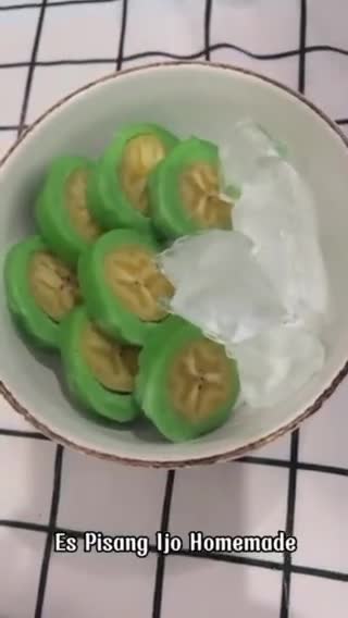 Foto langkah ke 5 dari resep Es Pisang Ijo.