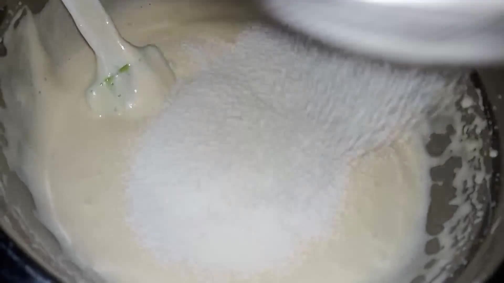 Foto del paso 3 de la receta: Pionono con batidora 🥰🥰🥰😍