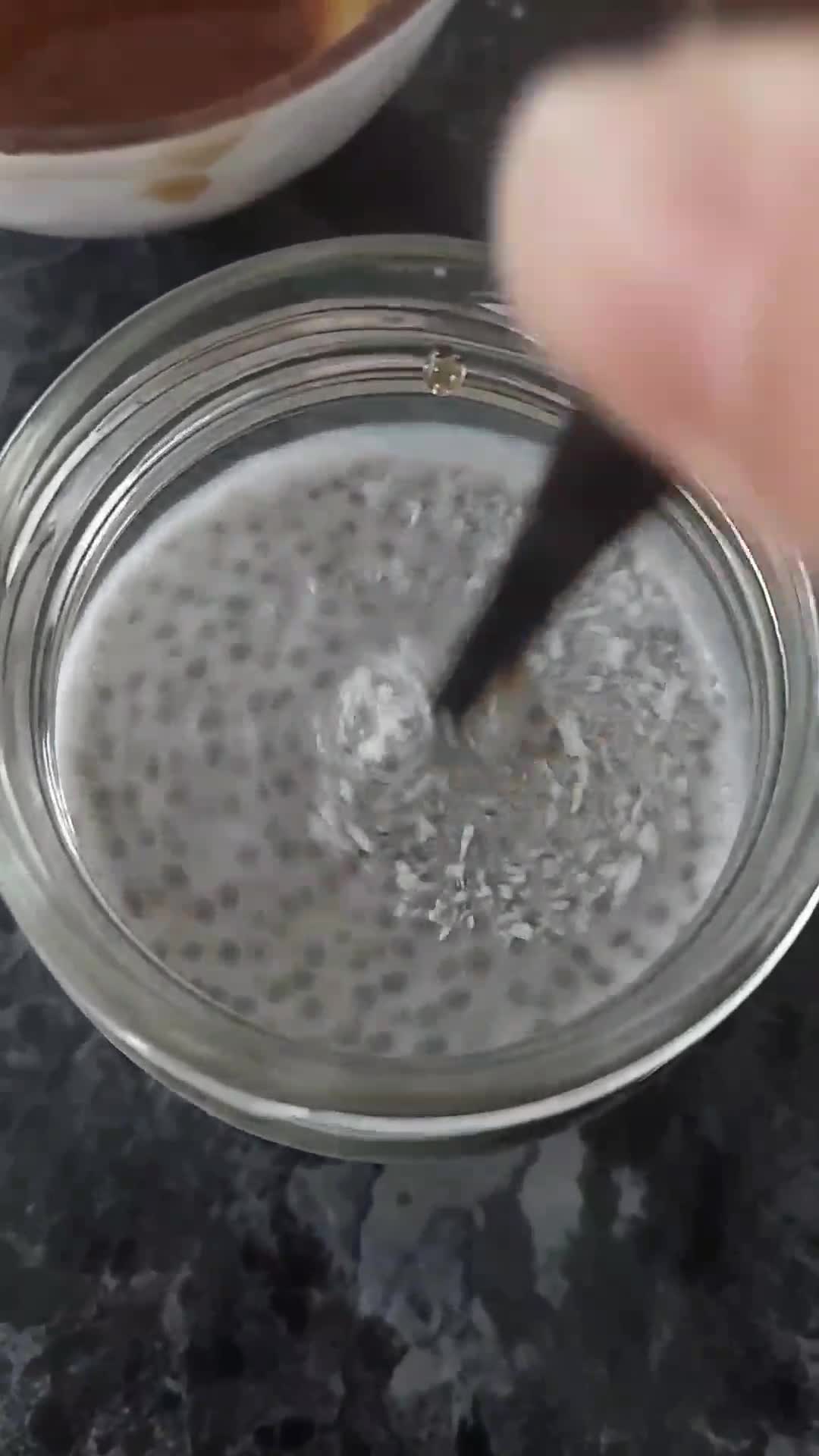 Foto del paso 2 de la receta: Pudin de Chía y Coco