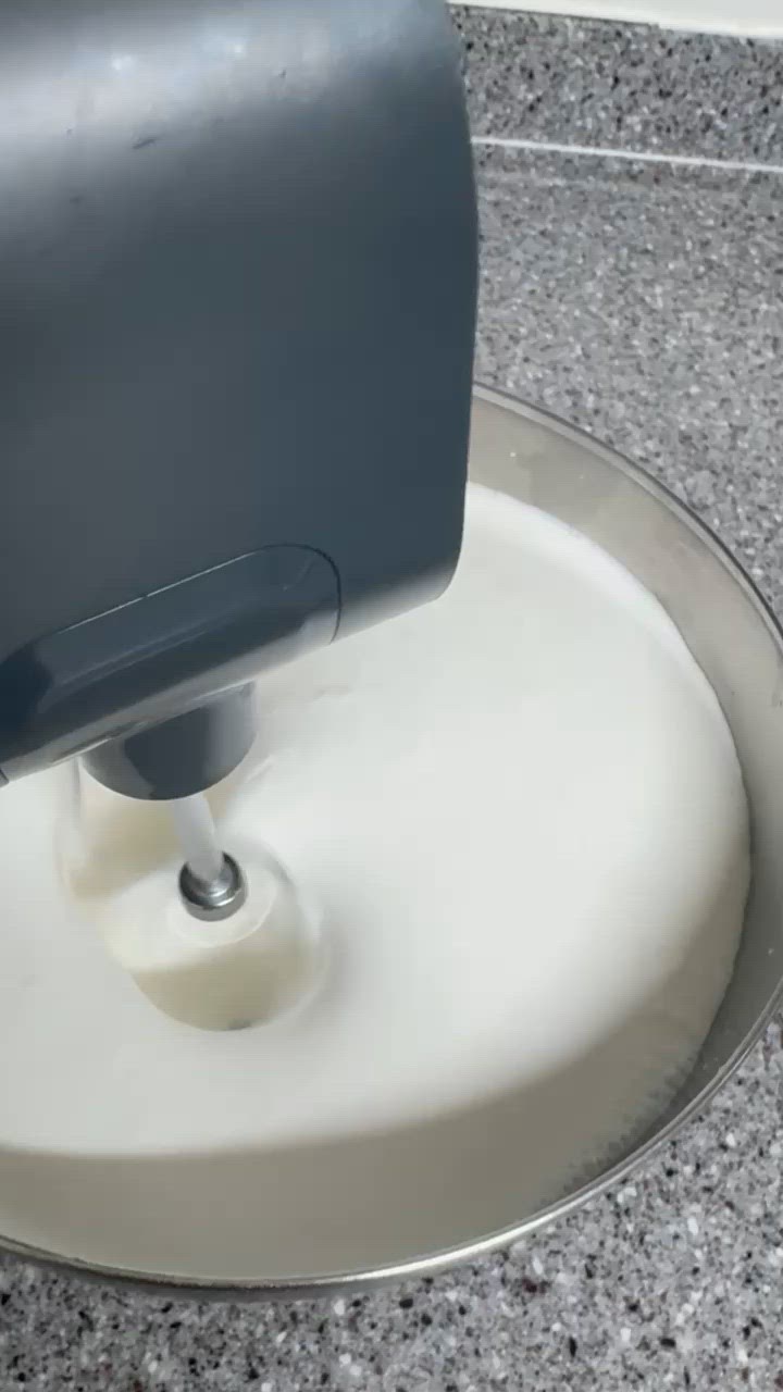 Foto del passaggio 1 della ricetta Mousse al Dulche de Leche e Biscoff