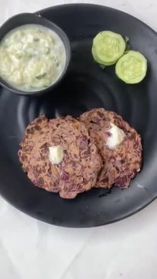 बाजरे और लाल साग का पराठा (Bajre aur lal sag ka paratha recipe in hindi) रेसिपी चरण 6 फोटो