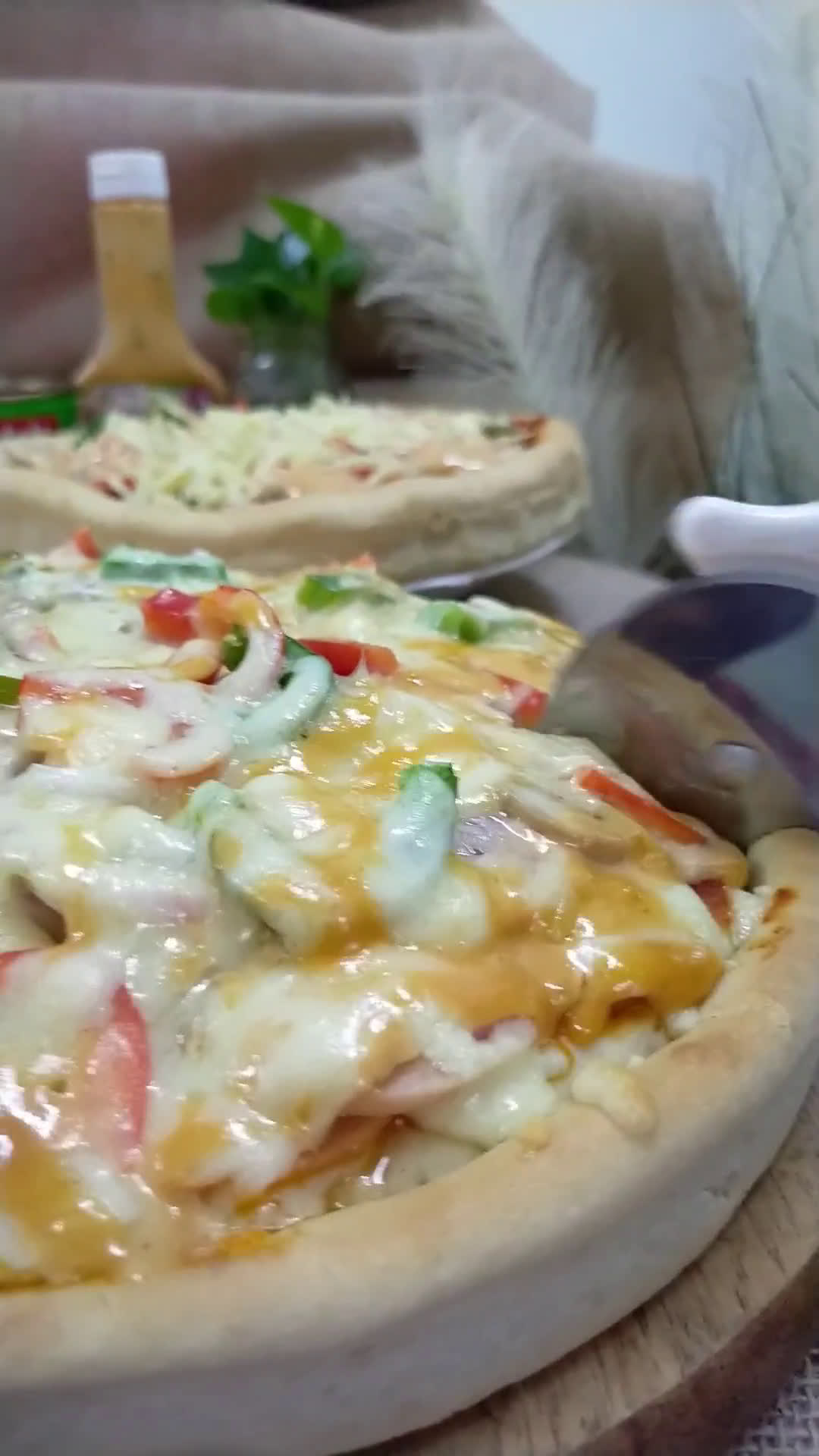Gambar langkah 6 resipi PIZZA aloha paperoni sosej.