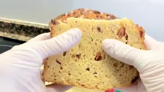 Foto del paso 18 de la receta: Panettone con pasas y chocolate blanco “sin gluten”