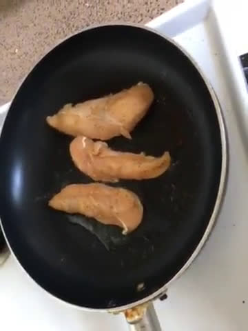 Foto del paso 4 de la receta: Pechugas de pollo Fácil y rápido