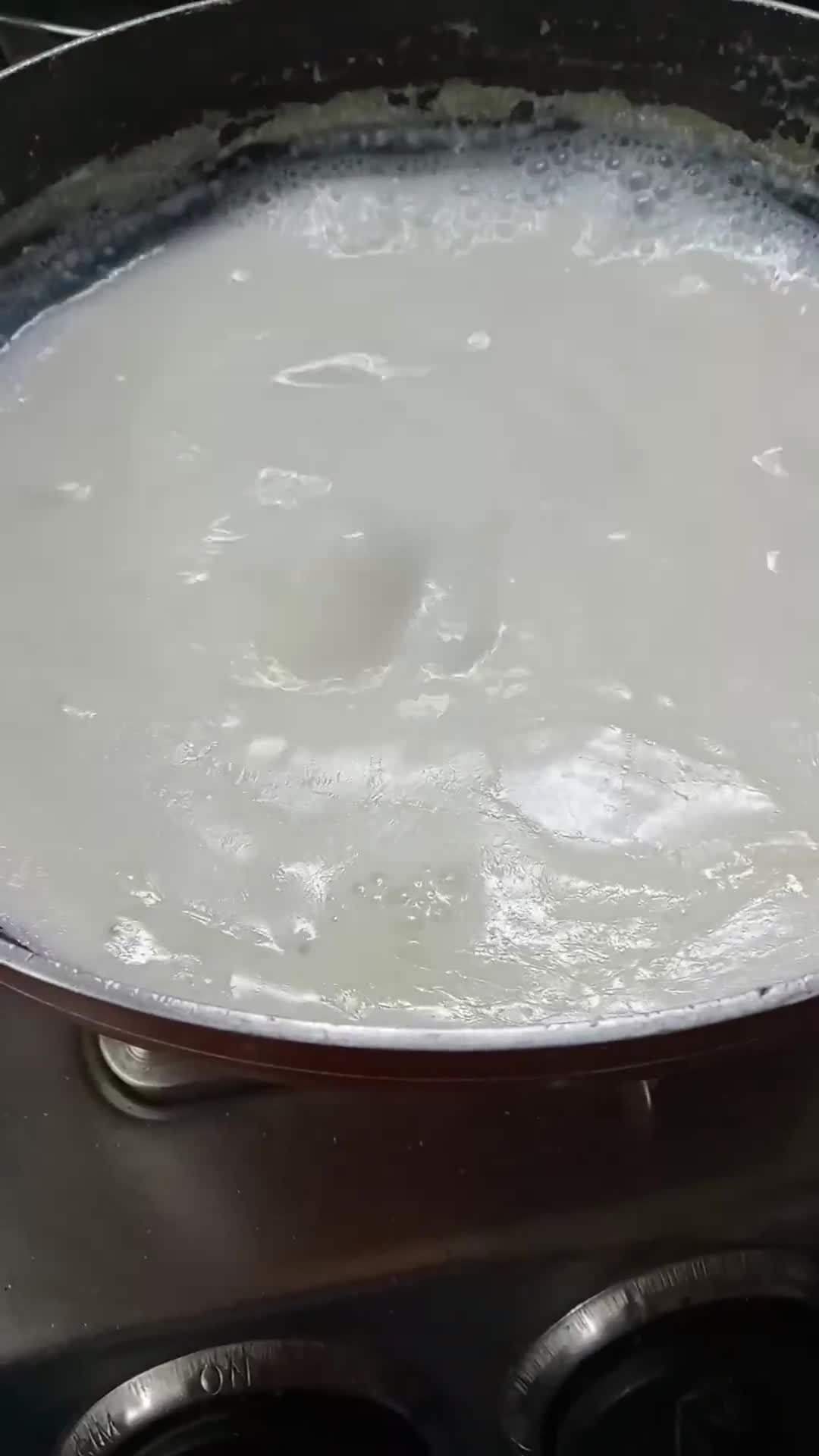 लीची रबड़ी (Lychee Rabdi recipe in Hindi) रेसिपी चरण 1 फोटो