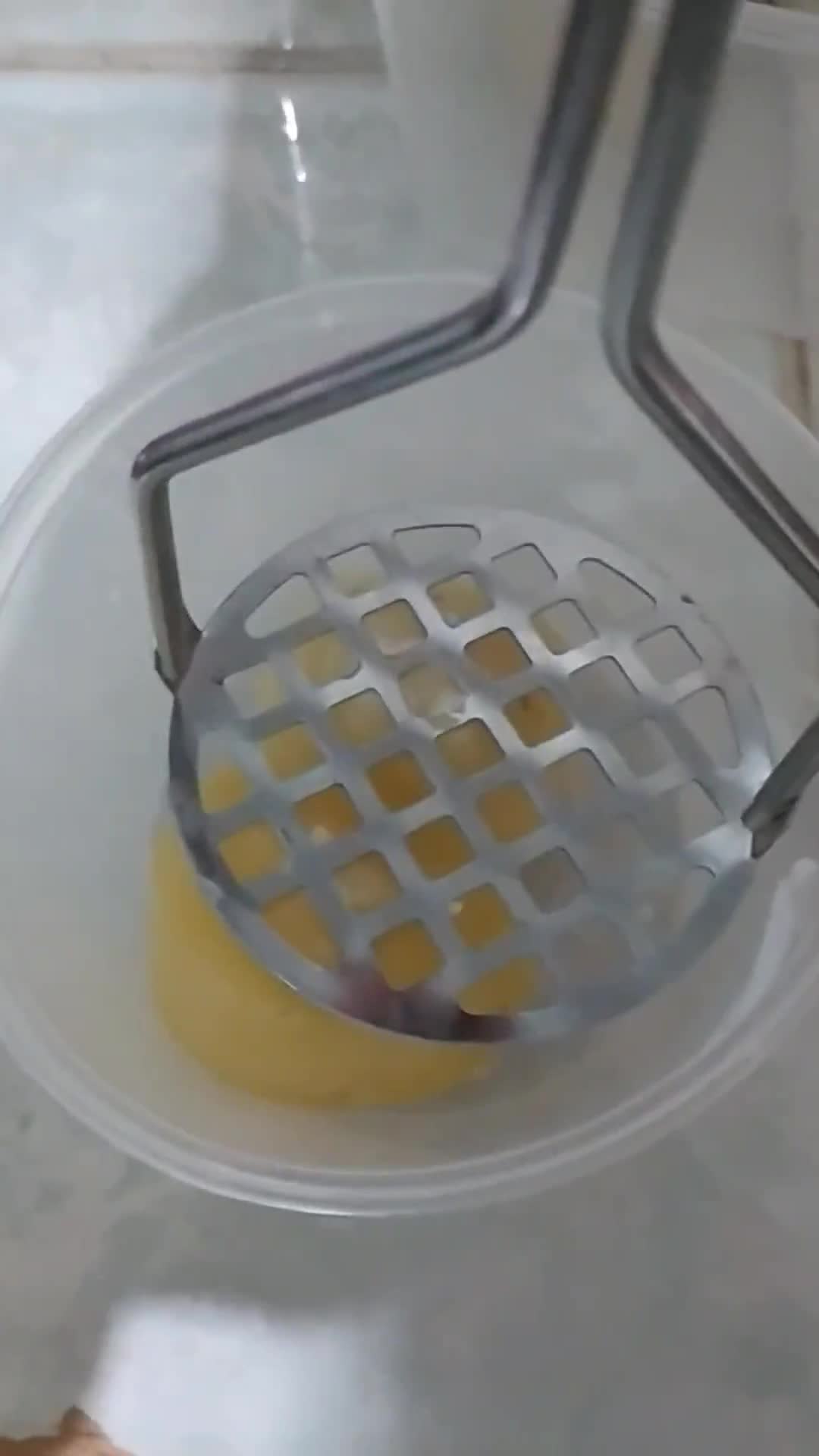 Foto langkah ke 2 dari resep Telur Dalam Saus Keju.