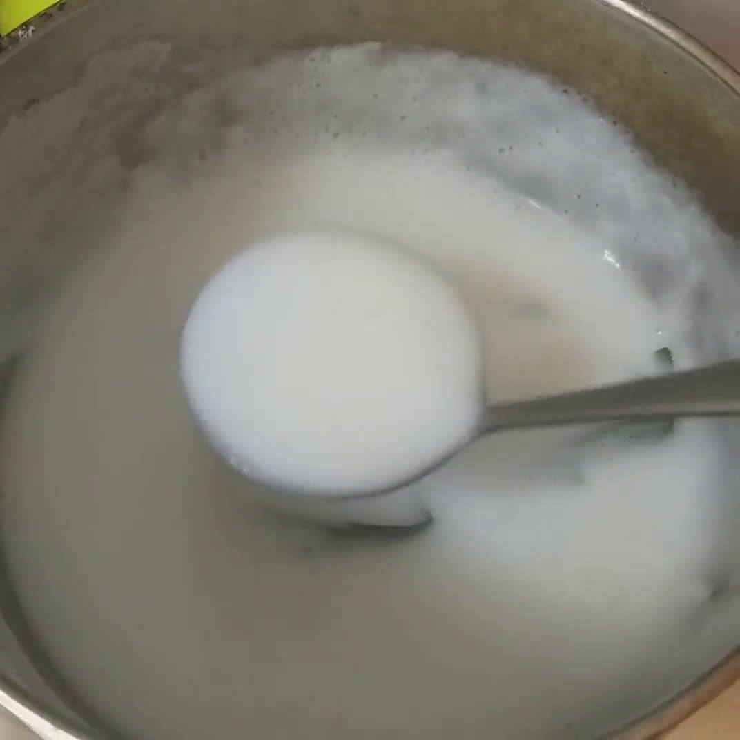 Foto langkah ke 3 dari resep Bubur Singkong Thailand.