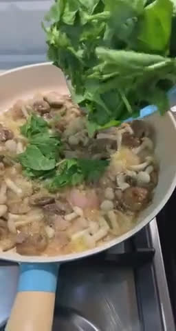 صورة لخطوة 3 من وصفة سبانخ على طريقة الشيف هبه