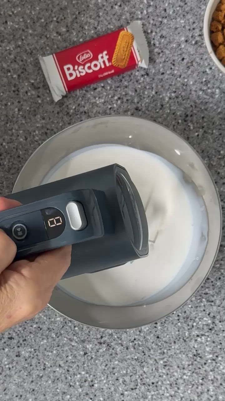 Foto del passaggio 1 della ricetta Mousse al Dulche de Leche e Biscoff