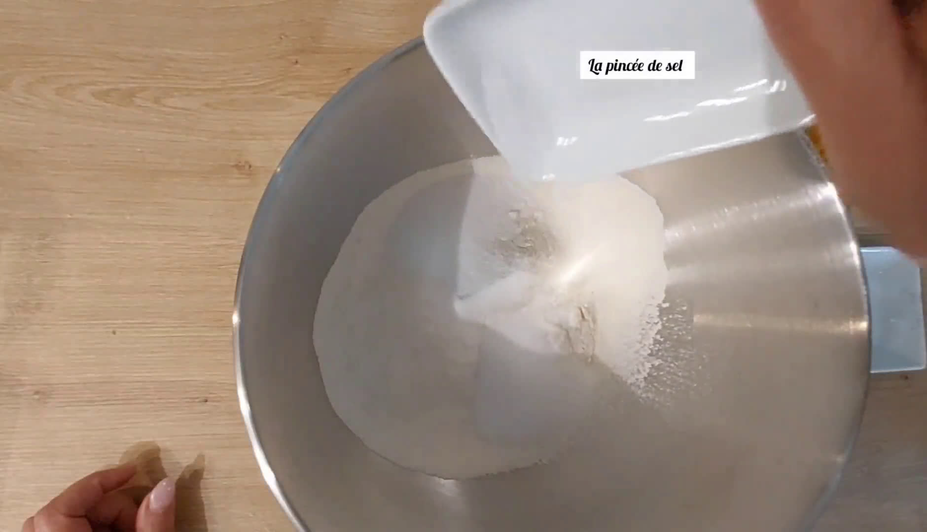 Une image de l'étape 1 de Crêpes Party saveur orange.