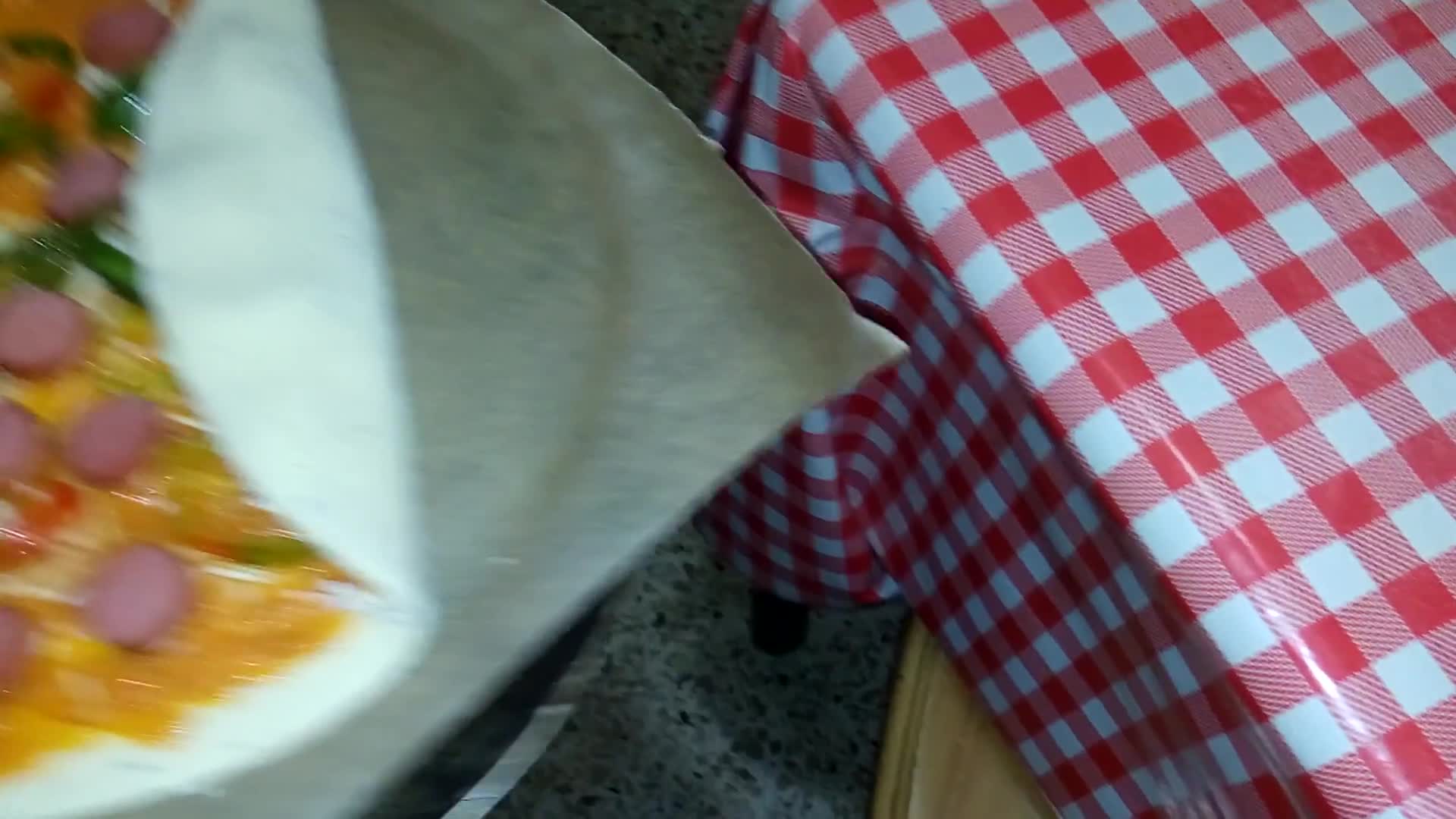 صورة لخطوة 8 من وصفة البيتزا 🍕